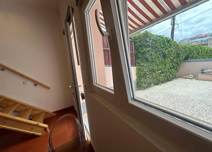 Estoril Haven * Віавіа