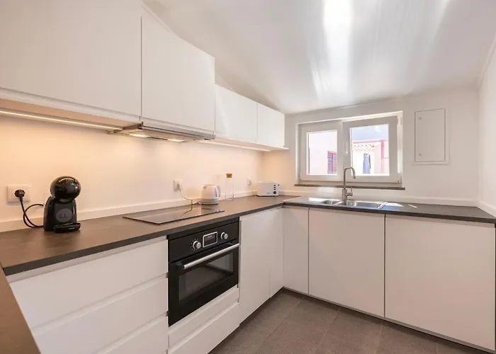 Estoril Haven * Віавіа